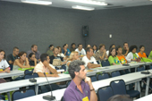Wilson Loureiro do Instituto Ambiental do Paran� d� palestra sobre ICMS Ecol�gico no dia do Brasil da COP8. Foto: Julio Covello-SECS
